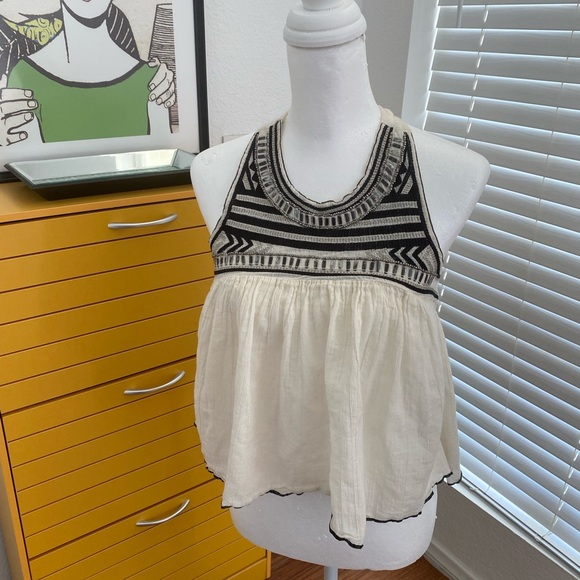 Hollister Tops - Hollister Cream Asymmetrical Sleeveless Blouse